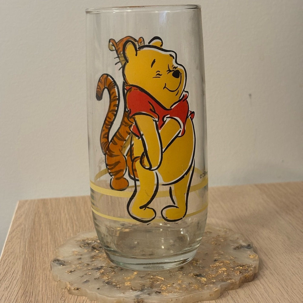 ☘️ BOGO FREE ☘️ Vintage Winnie the Pooh Tigger Glass Tumbler